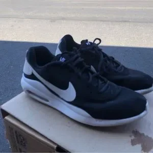 nike aq2235 002